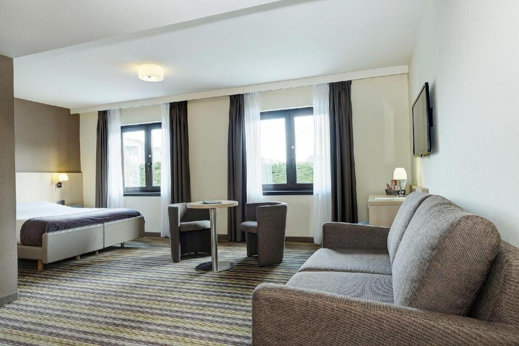 hotel image 16
