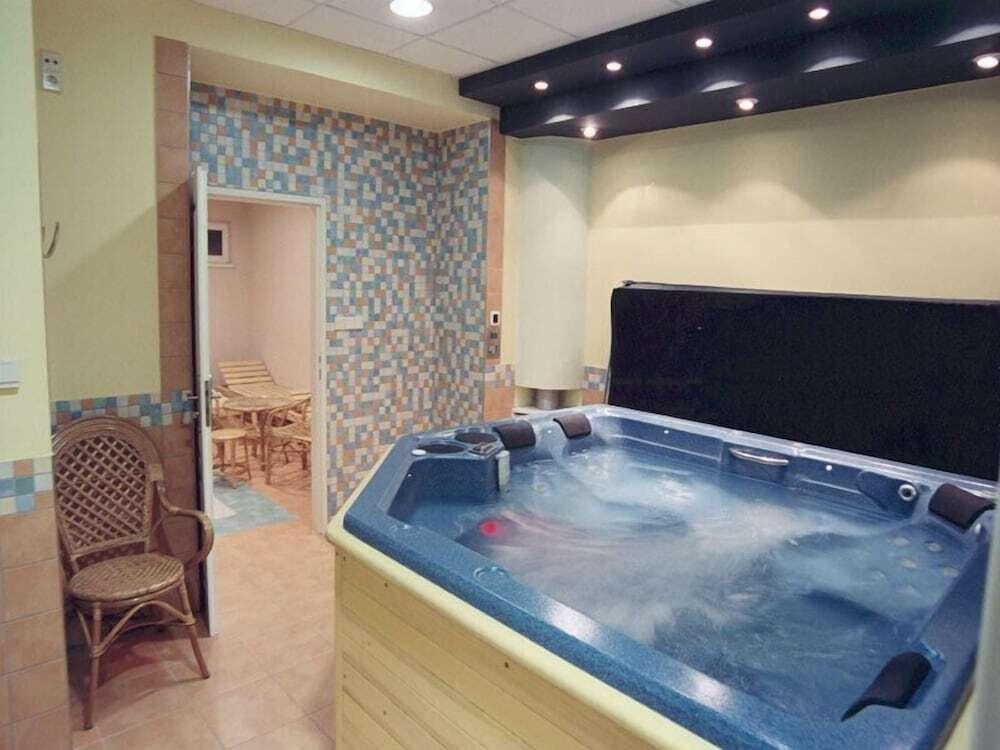 hotel image 9