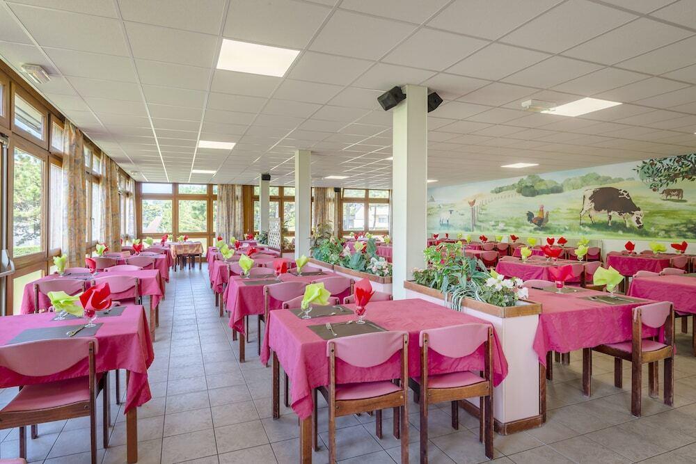 hotel image 10