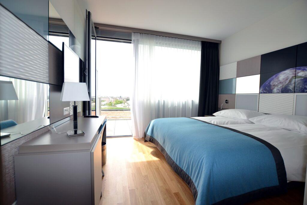 hotel image 12