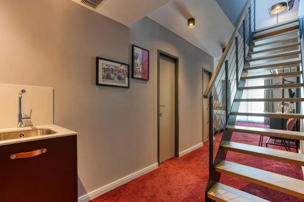hotel image 10