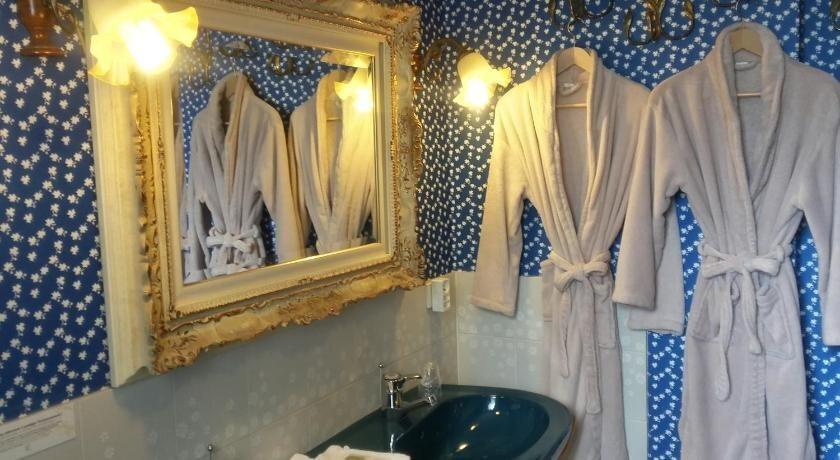 hotel image 13