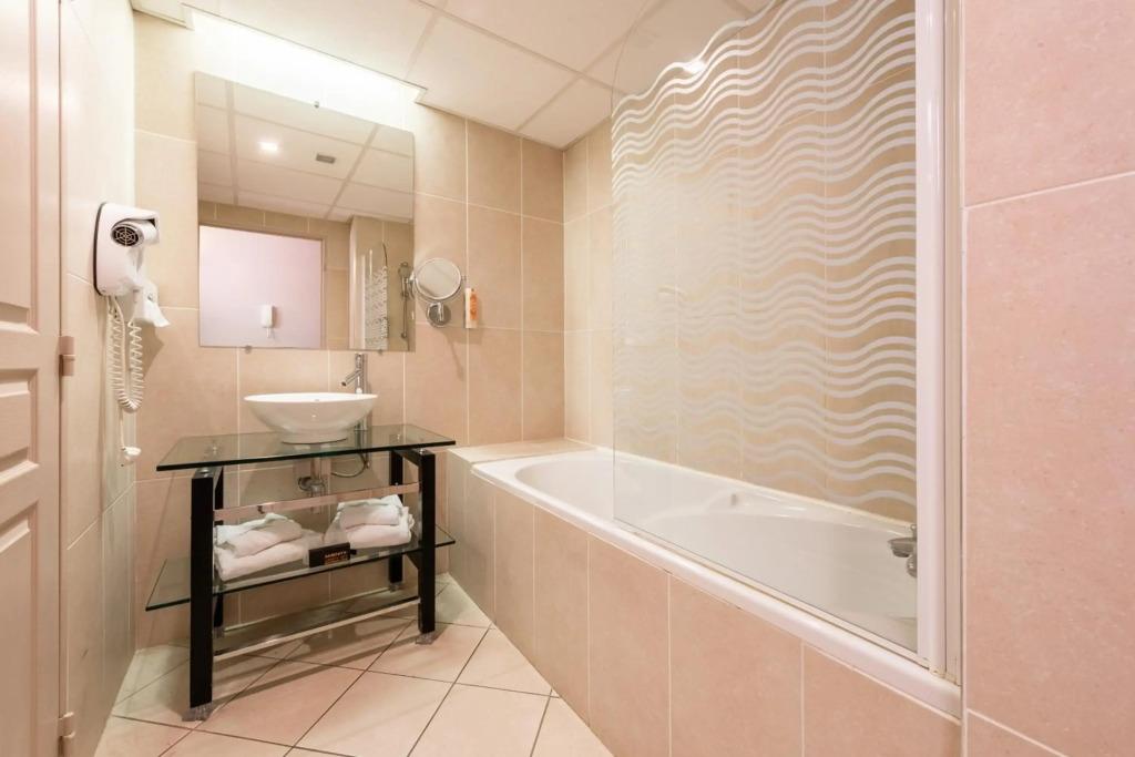 hotel image 12