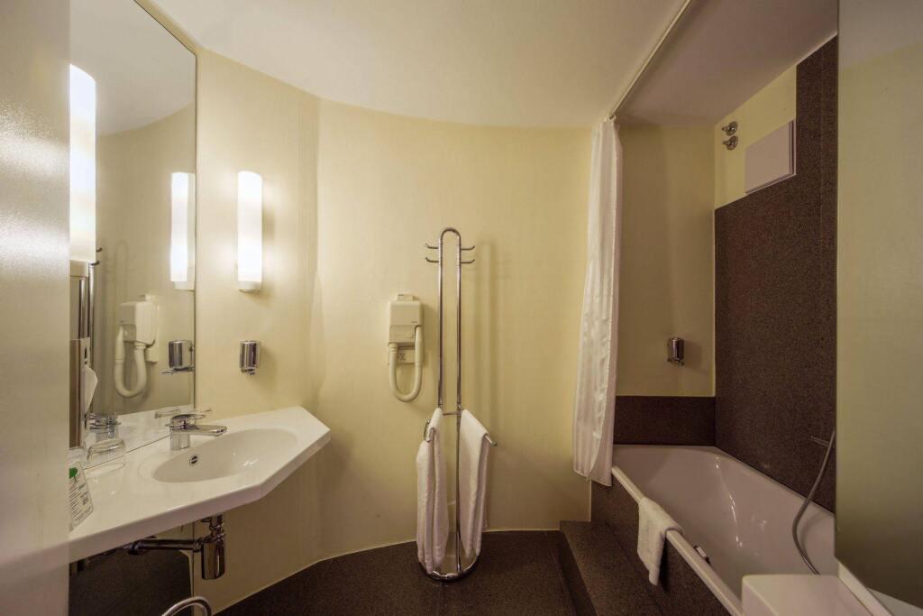 hotel image 10