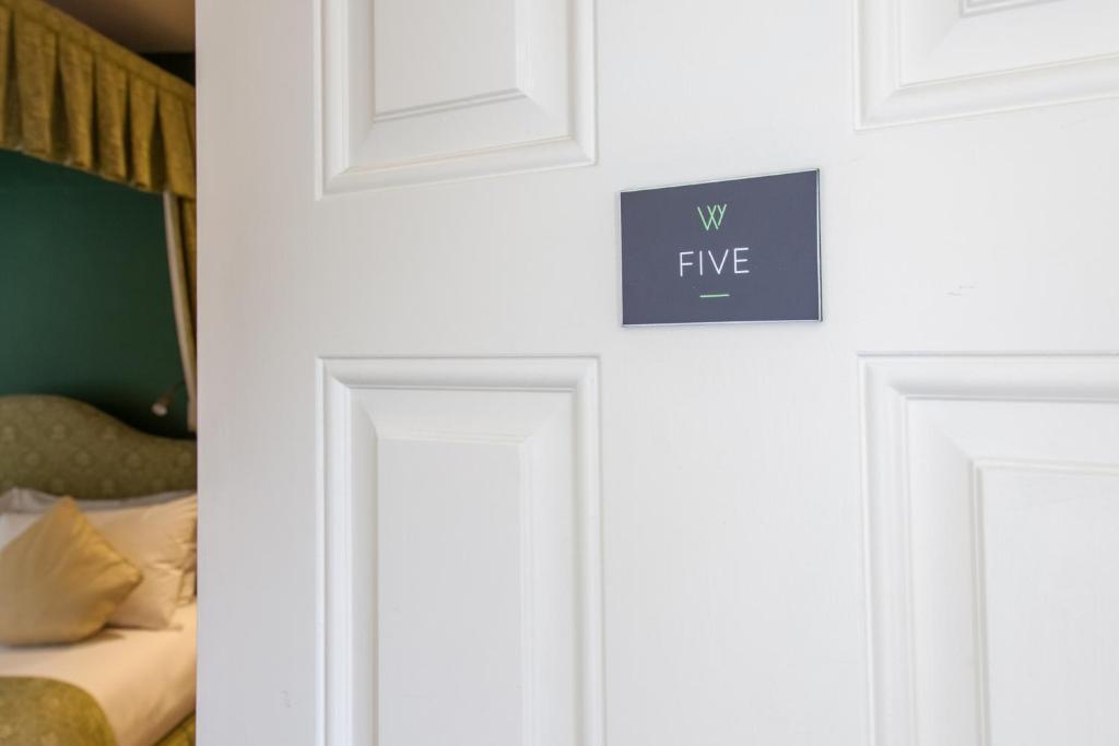 hotel image 10