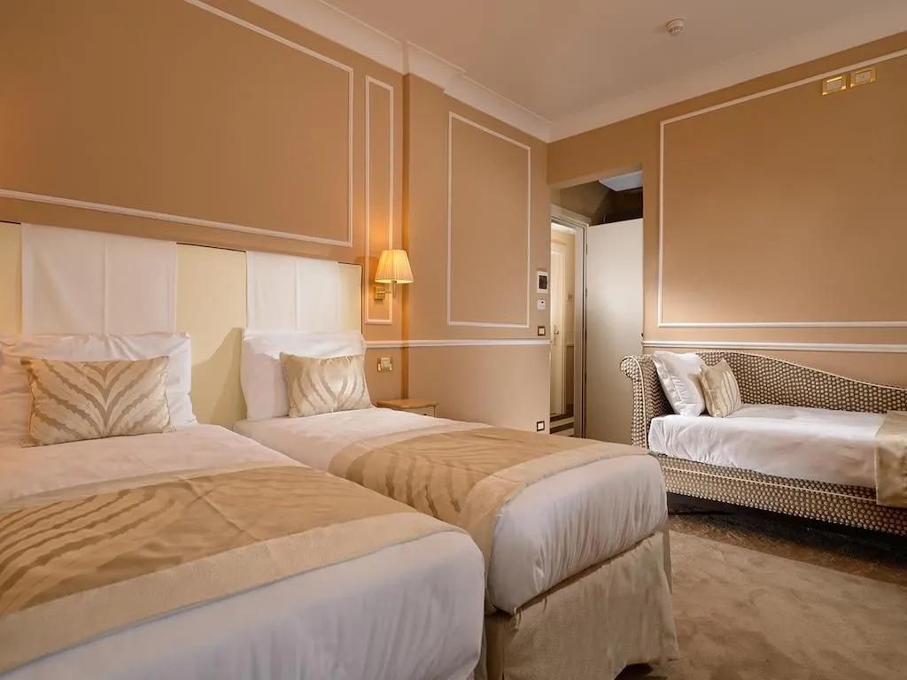 hotel image 16