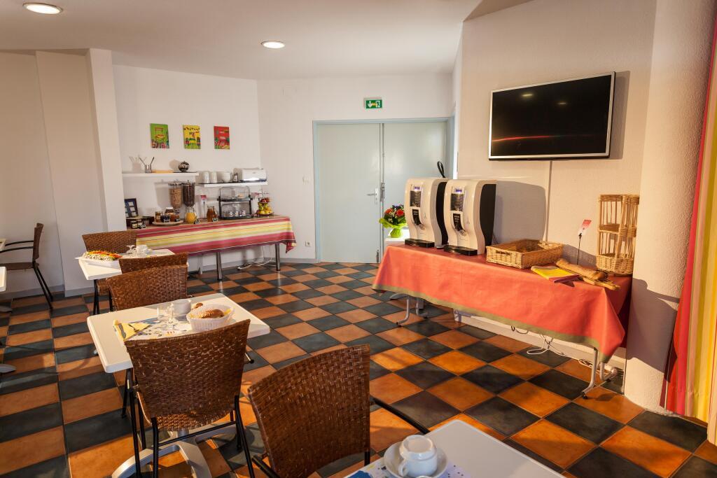 hotel image 9