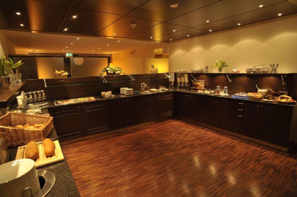hotel image 10