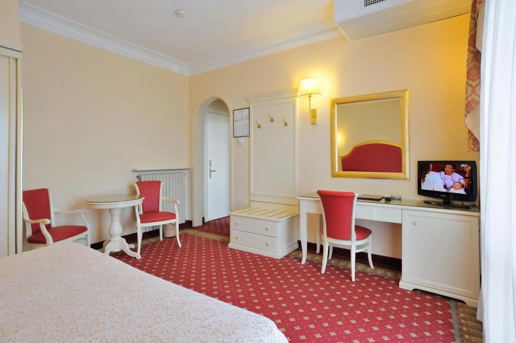 hotel image 9