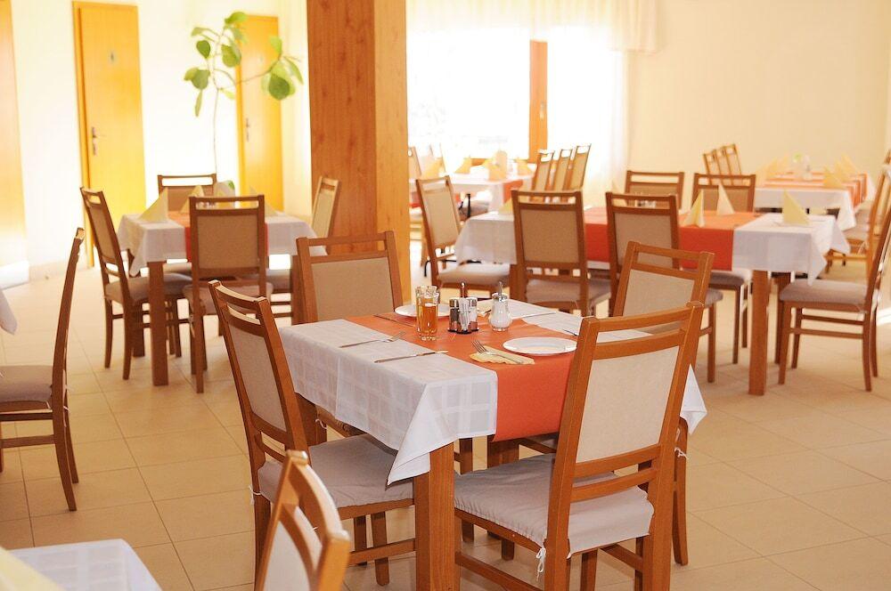 hotel image 16