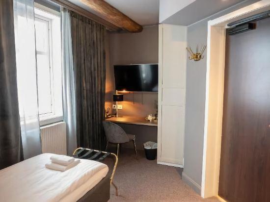 hotel image 9