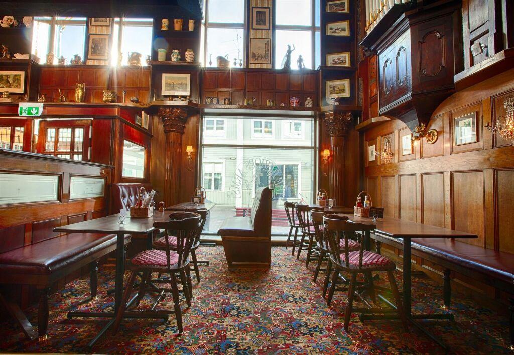 hotel image 10