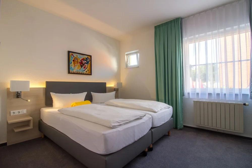 hotel image 10