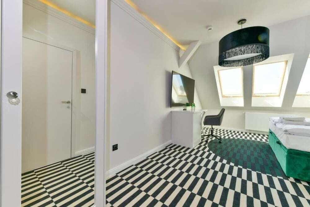 hotel image 16