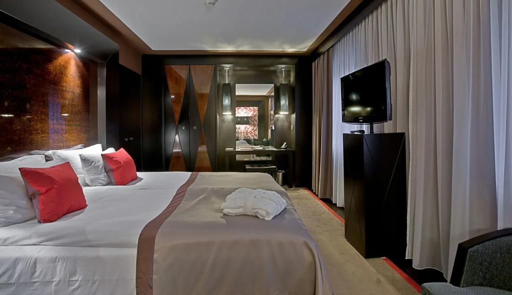 hotel image 16
