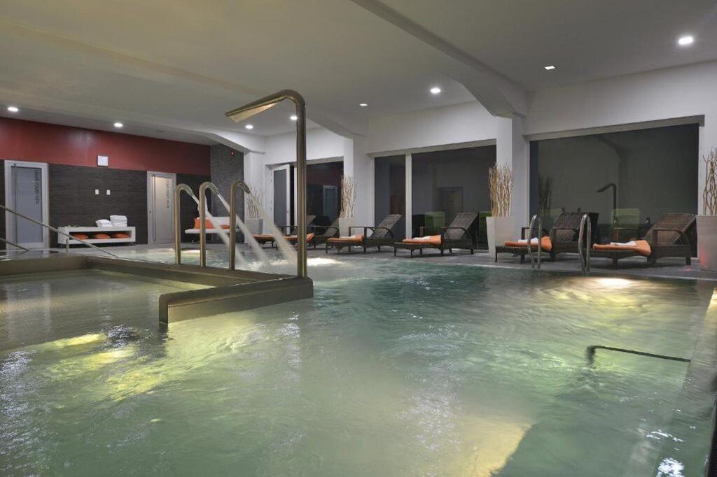 hotel image 13