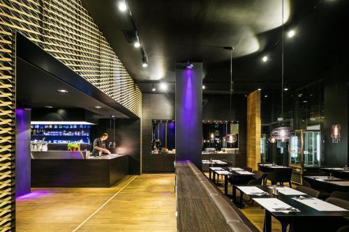 hotel image 13