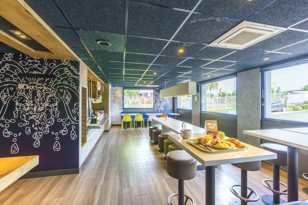 hotel image 13