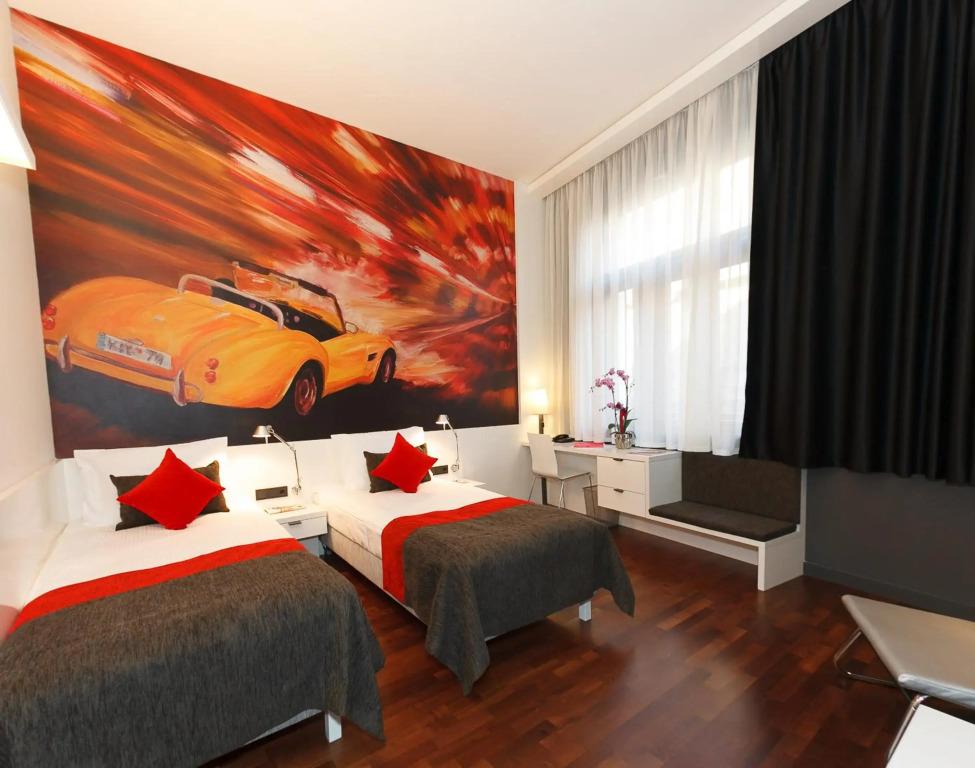 hotel image 13