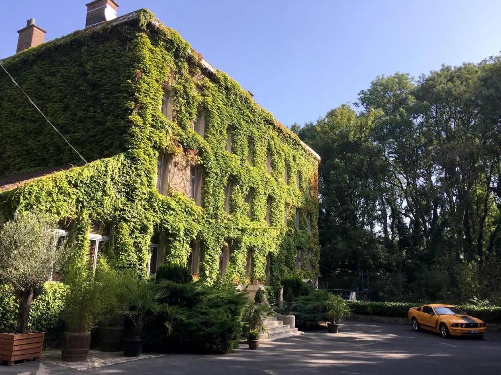 hotel