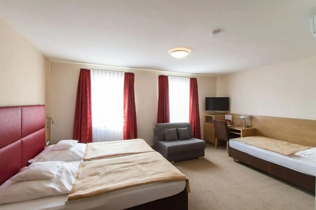 hotel image 12