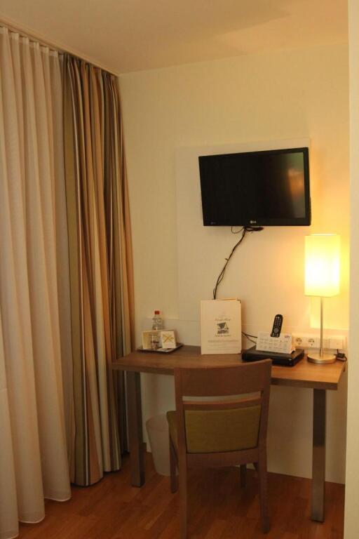 hotel image 7