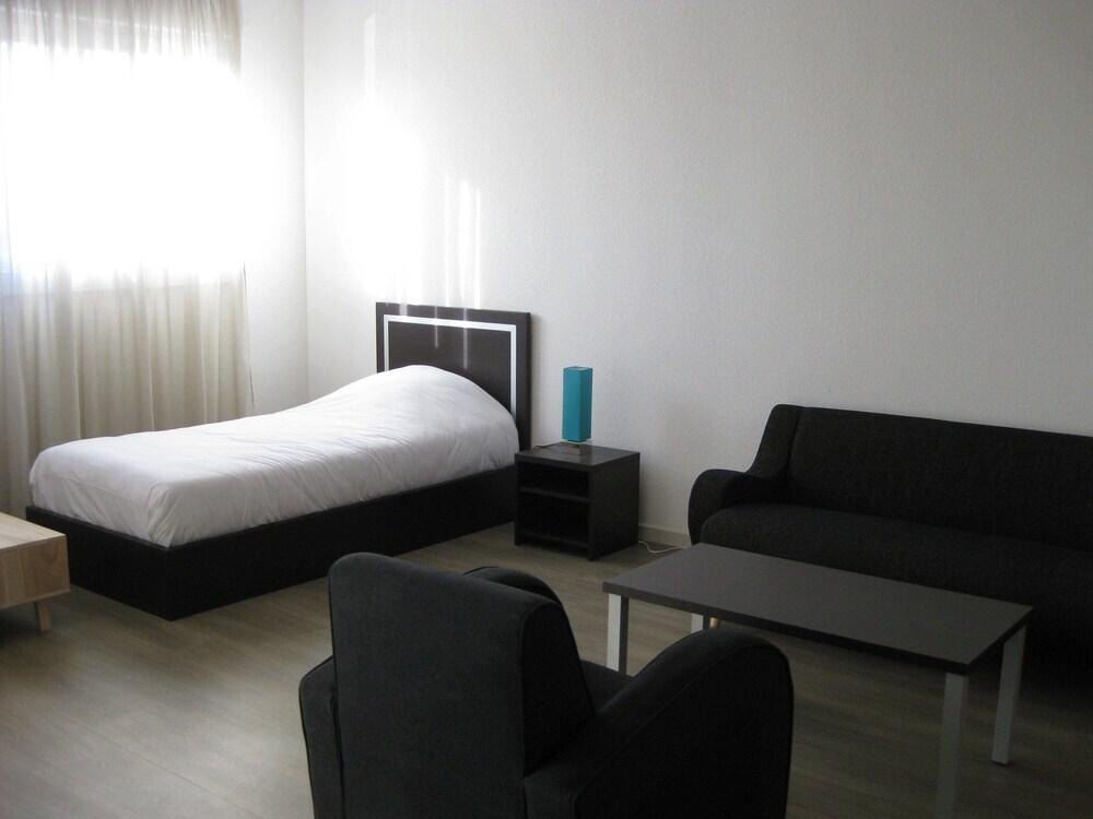 hotel image 13