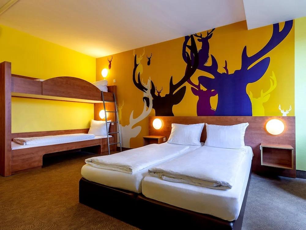 hotel image 8