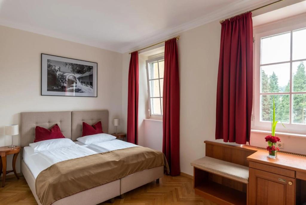 hotel image 8