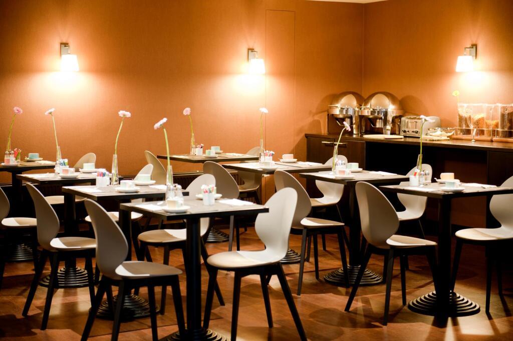 hotel image 12