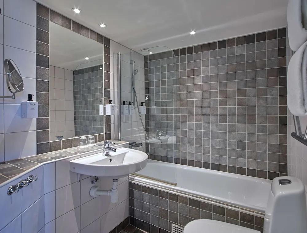 hotel image 13