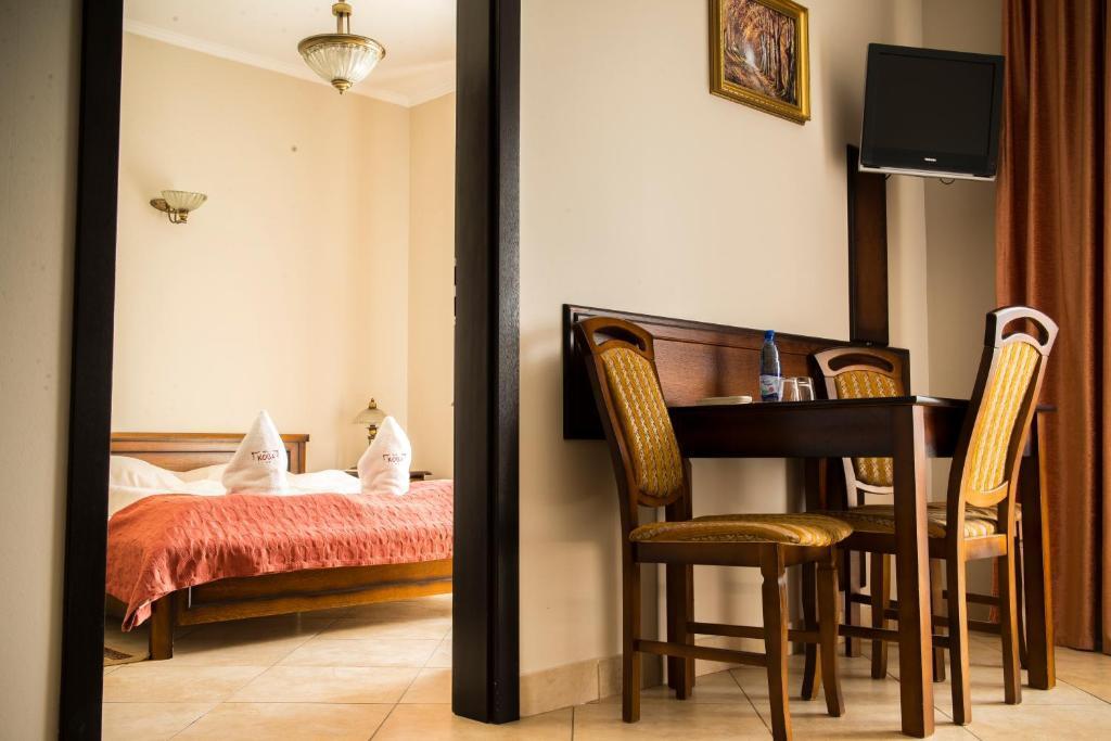 hotel image 10