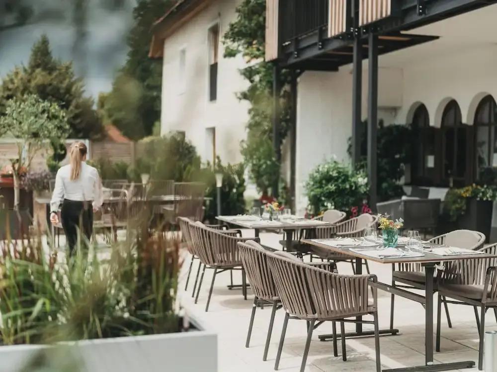hotel image 16