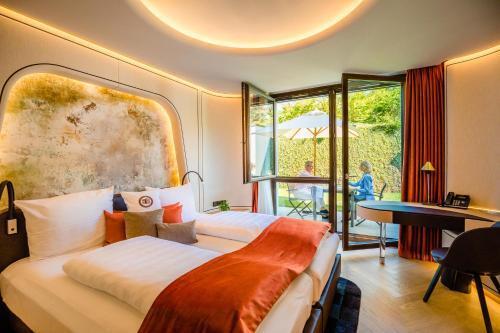 hotel image 6
