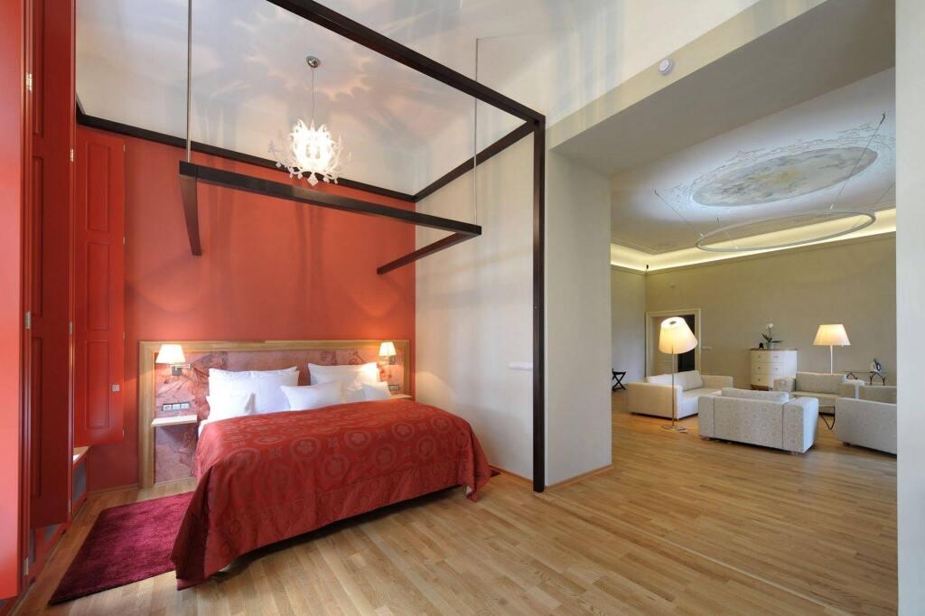 hotel image 12