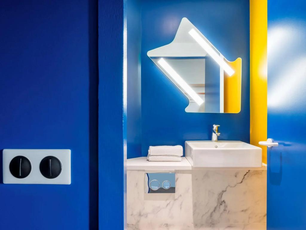 hotel image 9