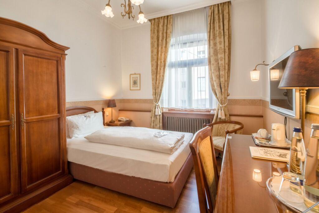 hotel image 13