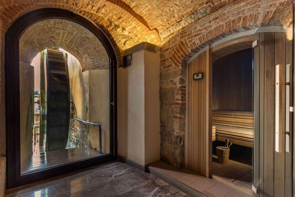 hotel image 36