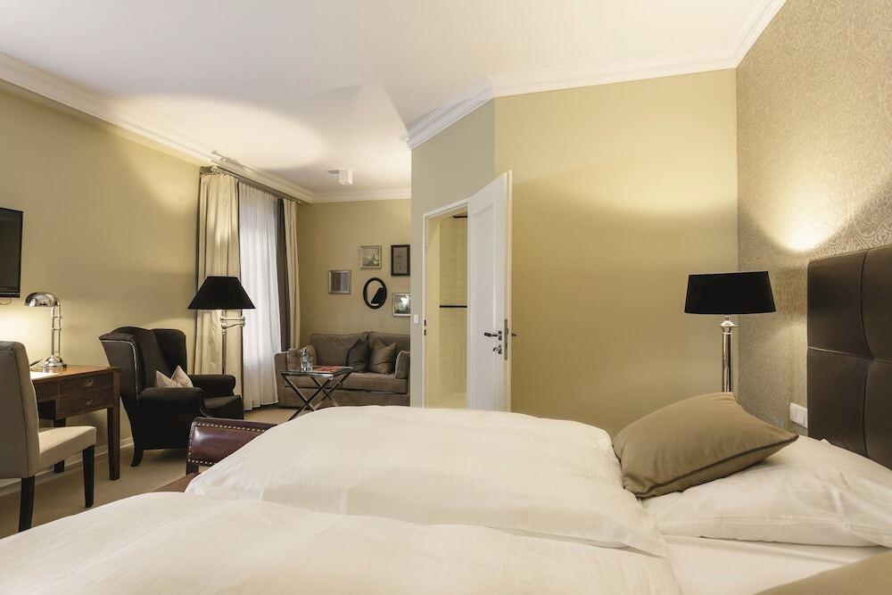 hotel image 9