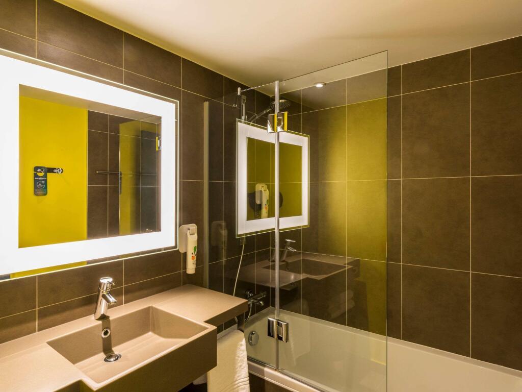 hotel image 13