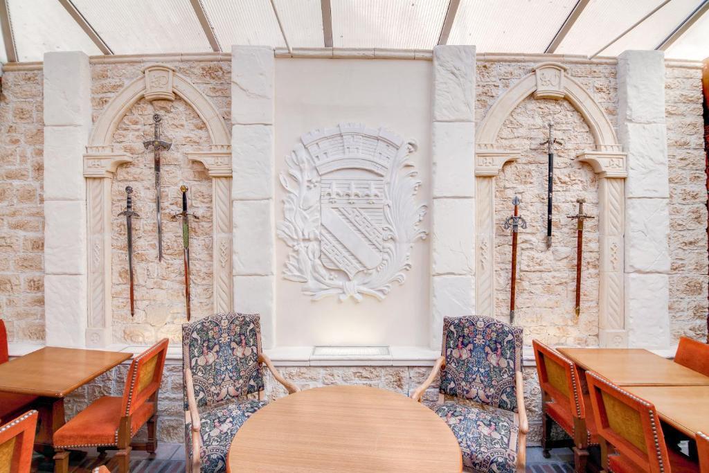hotel image 12