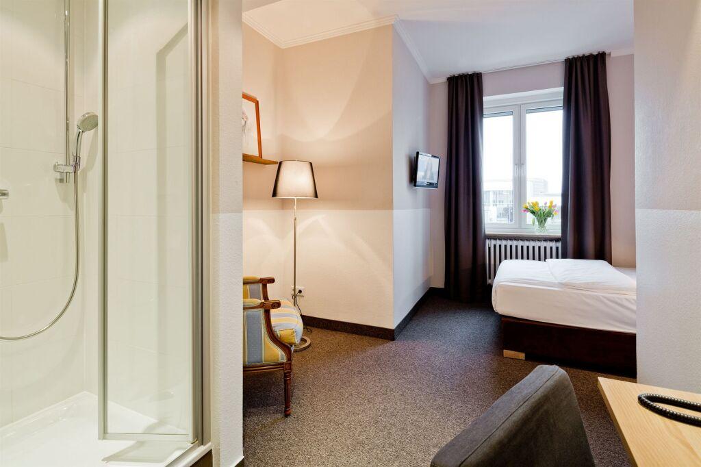 hotel image 5