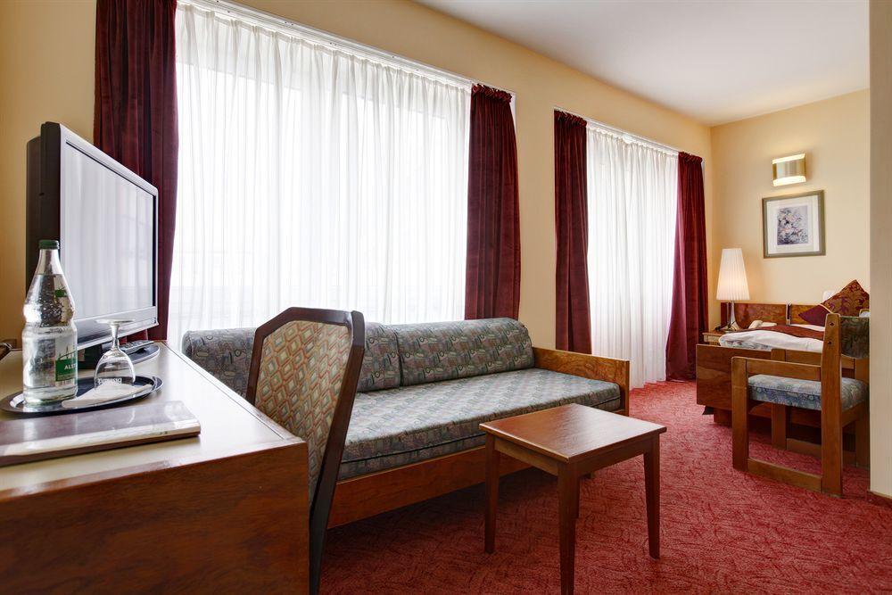hotel image 11
