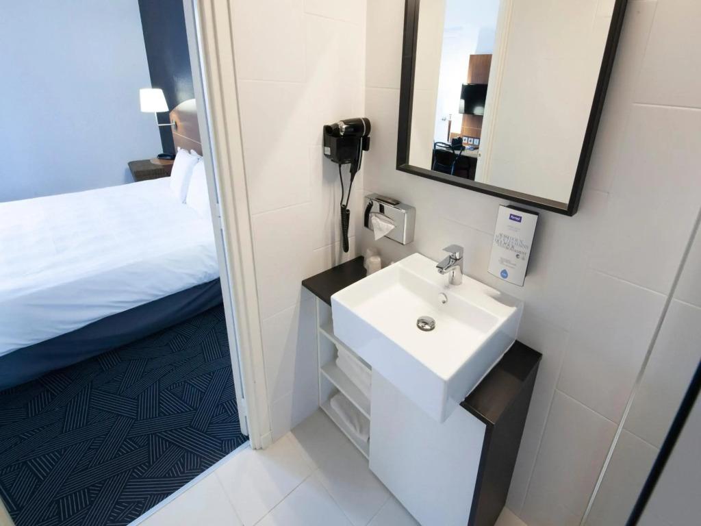 hotel image 16