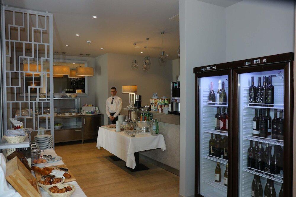 hotel image 12
