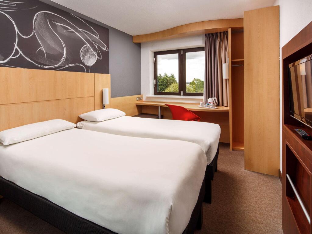 hotel image 13