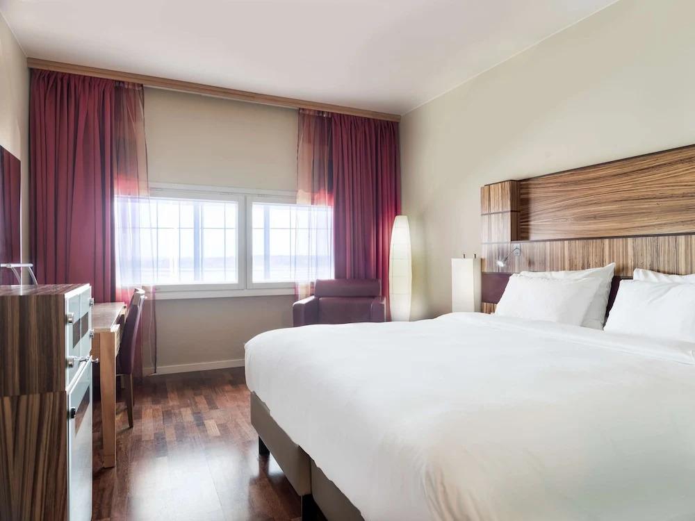 hotel image 9