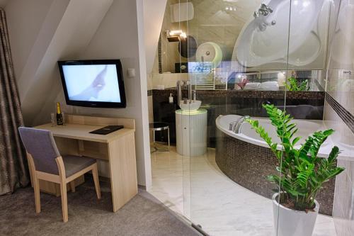 hotel image 12