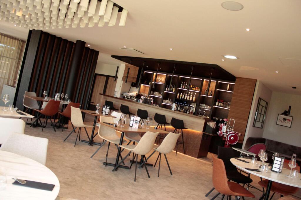 hotel image 9