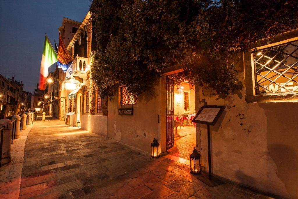 hotel image 7